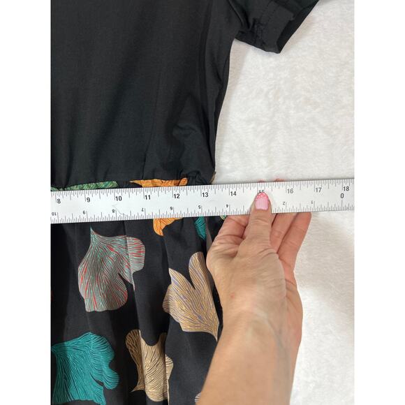 Ginko Leaf Dress Small to Medium with Stretch - Picture 5 of 6